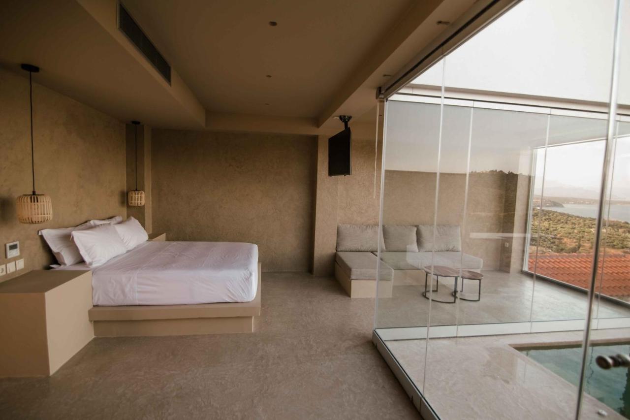 Mani Luxury Suites And Studios In Gytheio With Private Pools エクステリア 写真