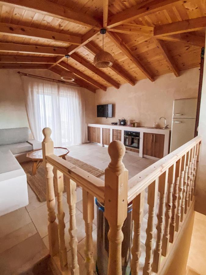 Mani Luxury Suites And Studios In Gytheio With Private Pools エクステリア 写真