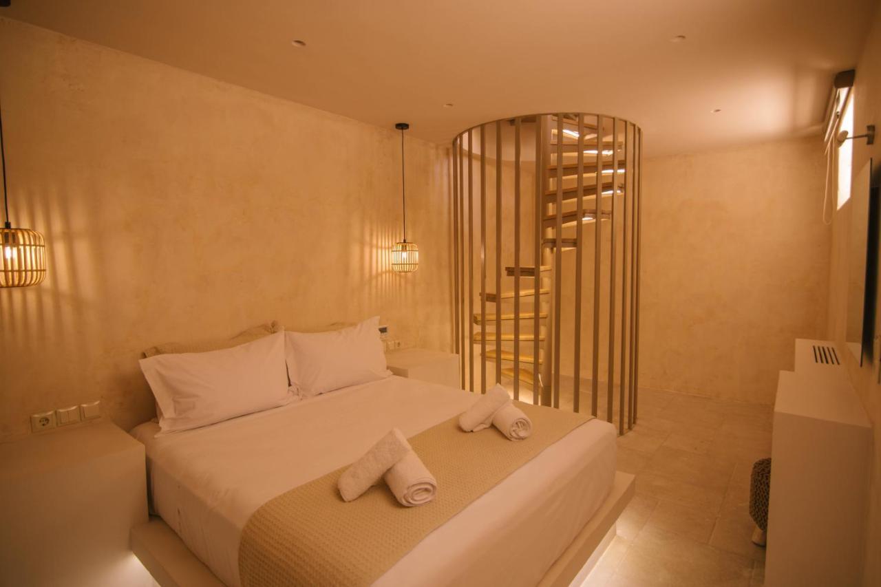 Mani Luxury Suites And Studios In Gytheio With Private Pools エクステリア 写真