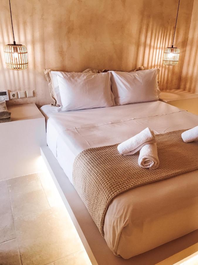 Mani Luxury Suites And Studios In Gytheio With Private Pools エクステリア 写真
